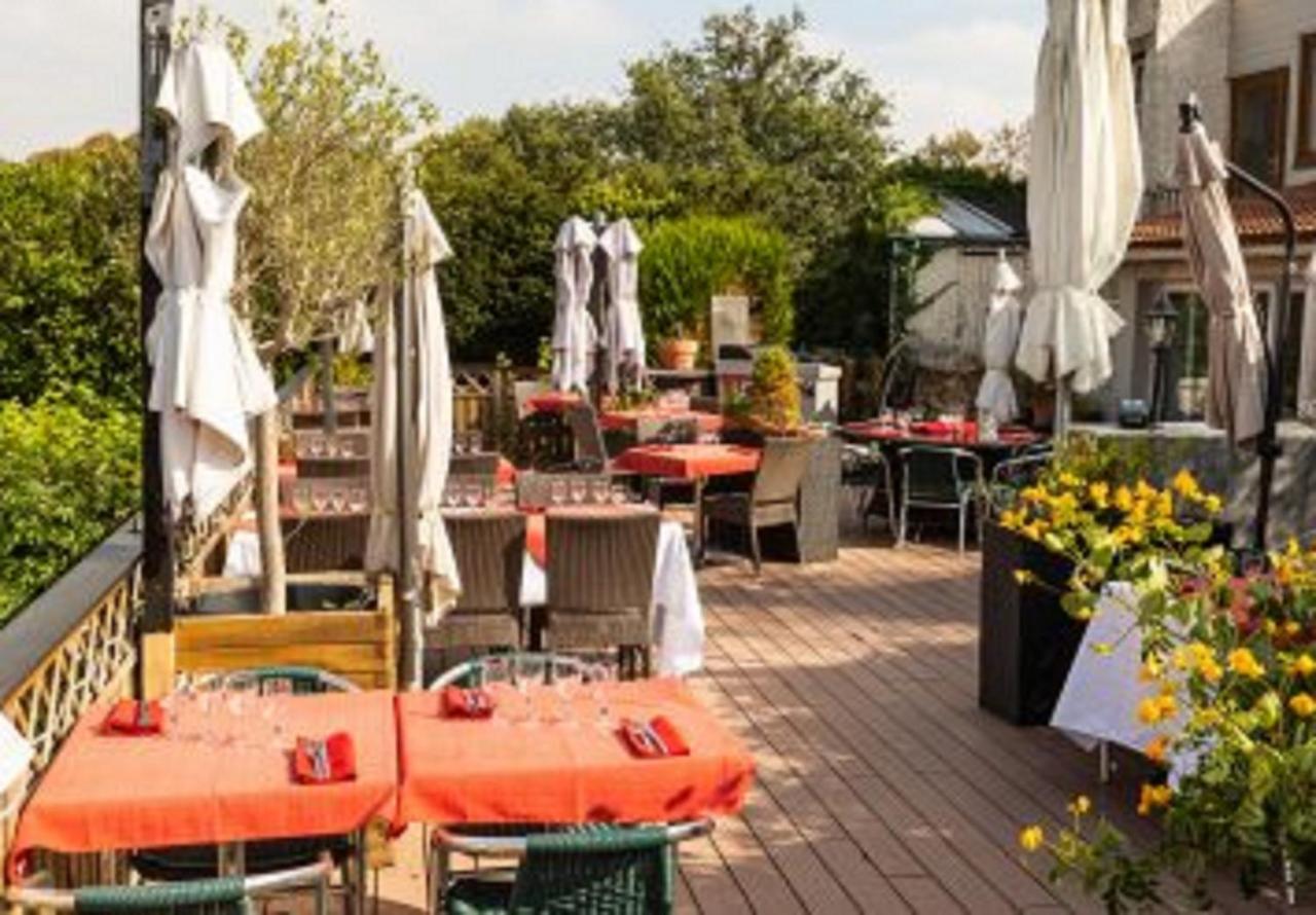 Auberge De La Garenne Saint-Remy-l'Honore 外观 照片